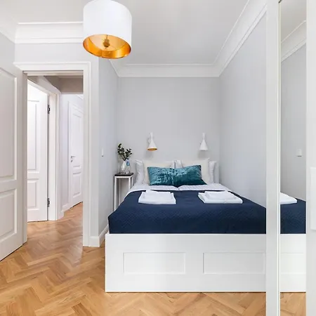 Appartement Plac Zamkowy - With View By Renters
