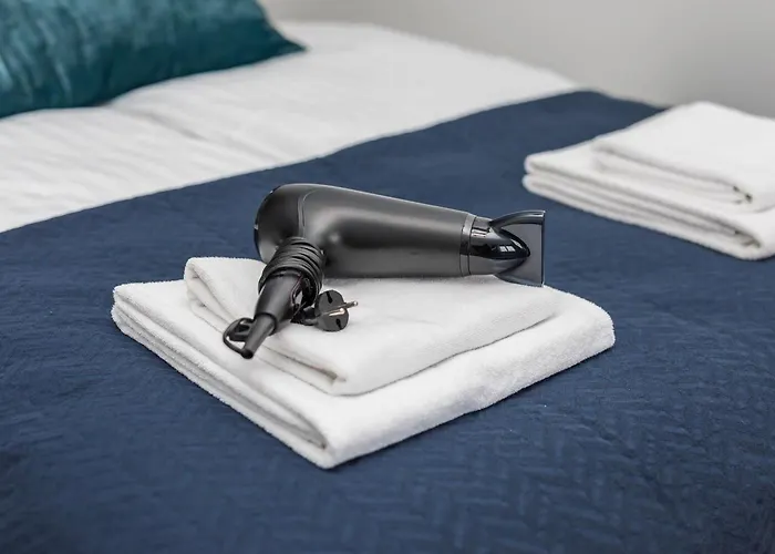 Plac Zamkowy - With View By Renters Apartment *