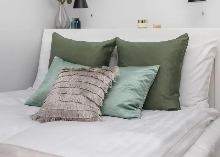 Plac Zamkowy - With View By Renters