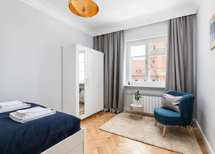 Apartment Plac Zamkowy - With View By Renters