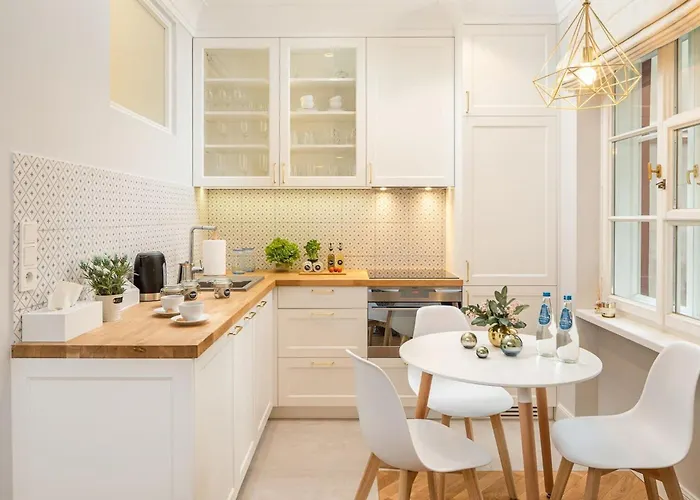 Plac Zamkowy - With View By Renters Apartment *