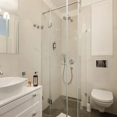 Plac Zamkowy - With View By Renters Appartement Varsovie